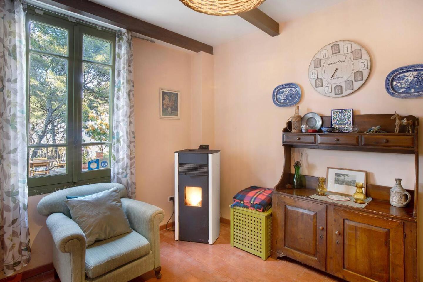 Torre Alpicella Holiday Home, A Scenic Escape Into Nature And Relaxation ディアーノ・マリーナ エクステリア 写真