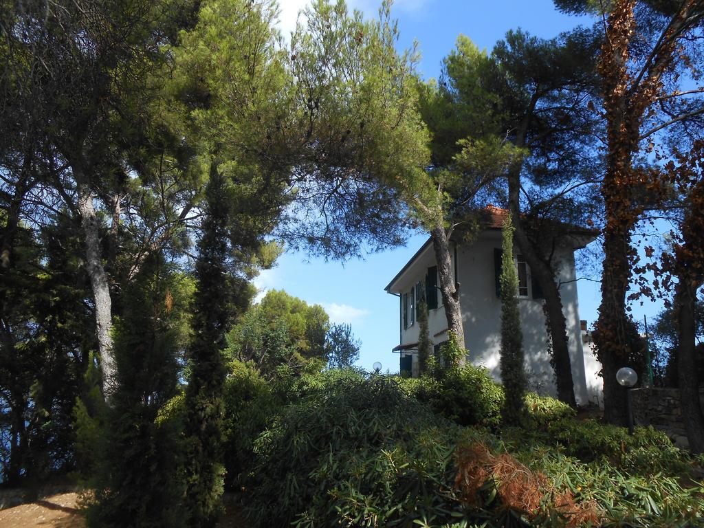 Torre Alpicella Holiday Home, A Scenic Escape Into Nature And Relaxation ディアーノ・マリーナ エクステリア 写真